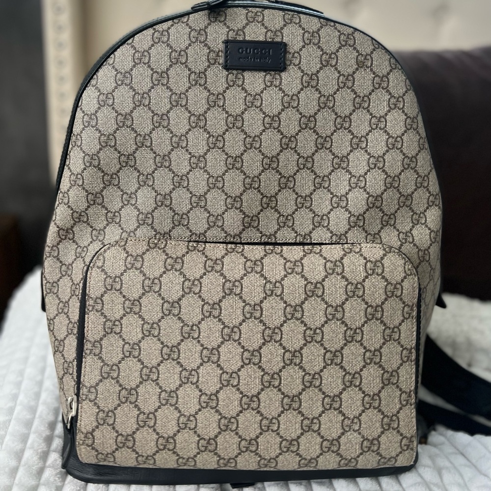 Gucci GG Supreme Backpack